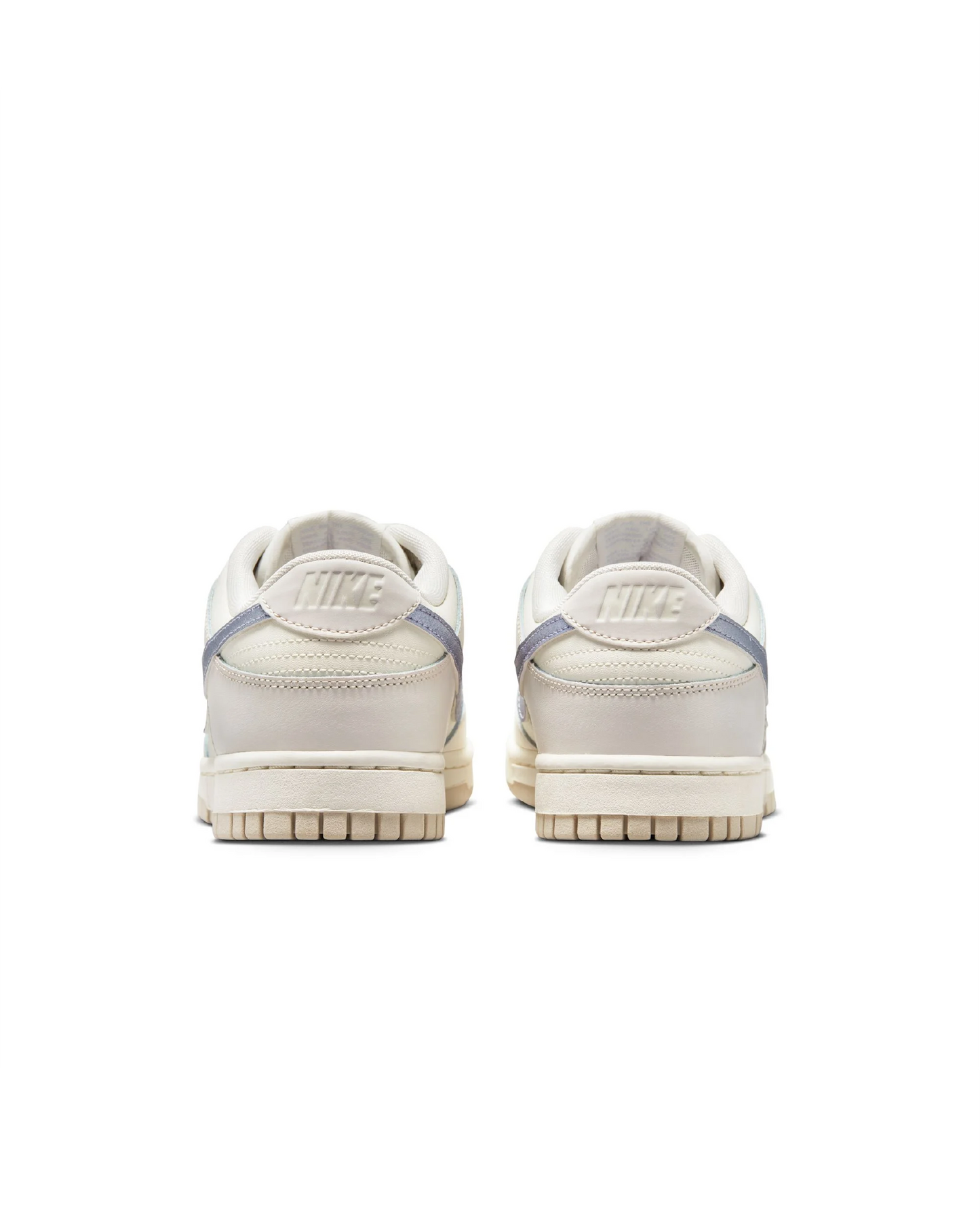 NIKE DUNK LOW ESS TREND