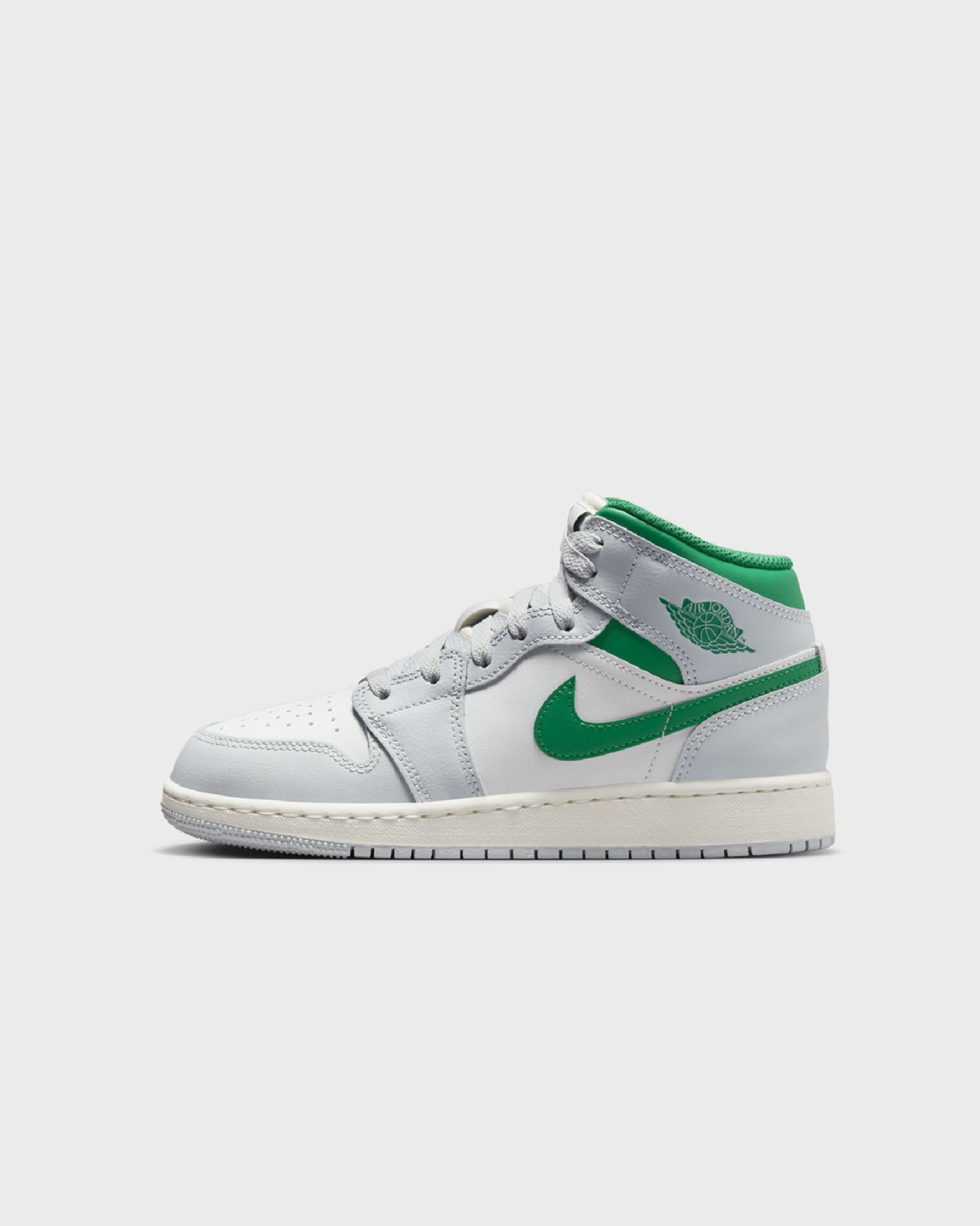 air-jordan-1-mid-pine-green