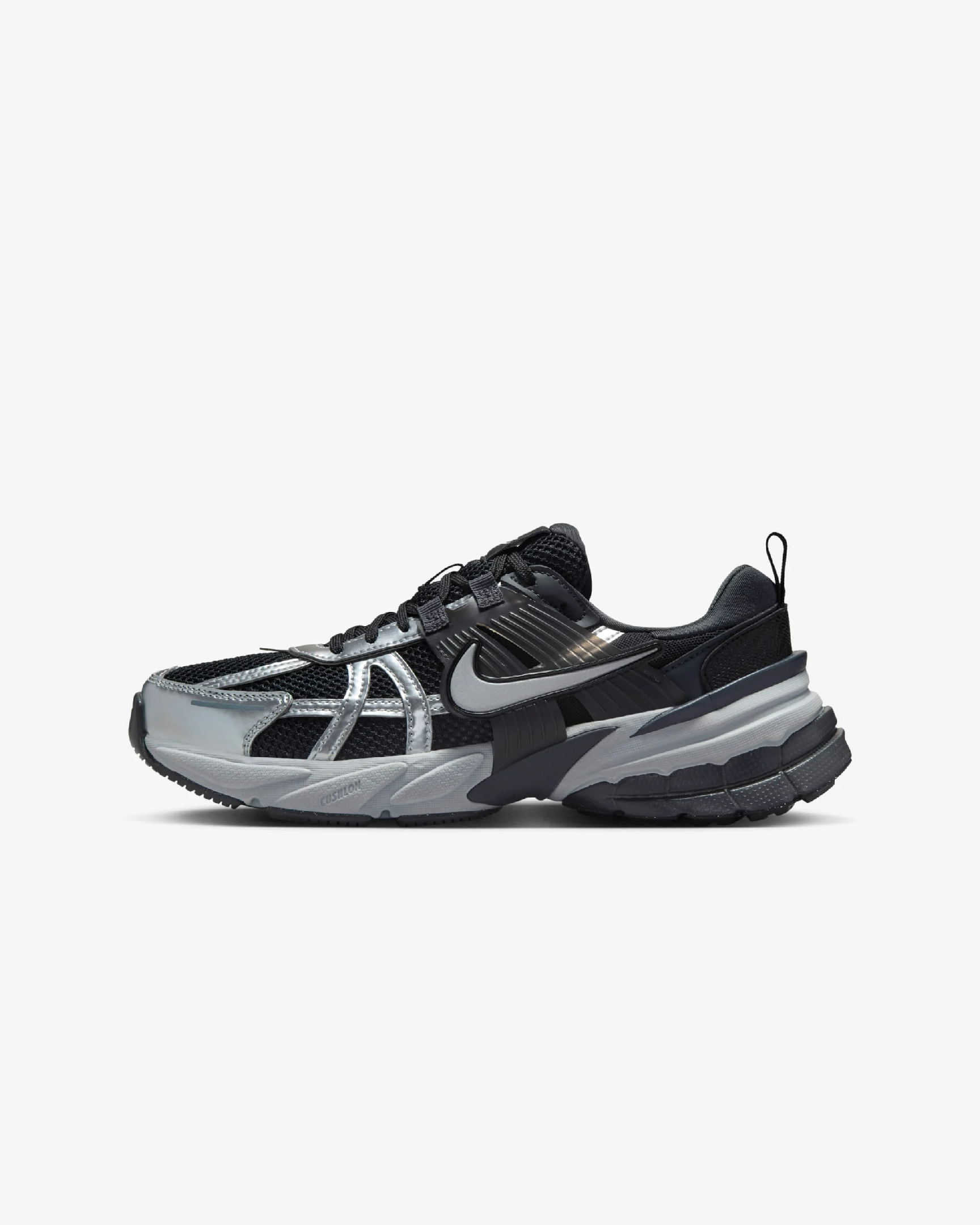 fd0736-005-nike-v2k-run-black-metallic