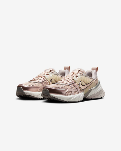 NIKE V2K RUN "PARTICLE BEIGE"