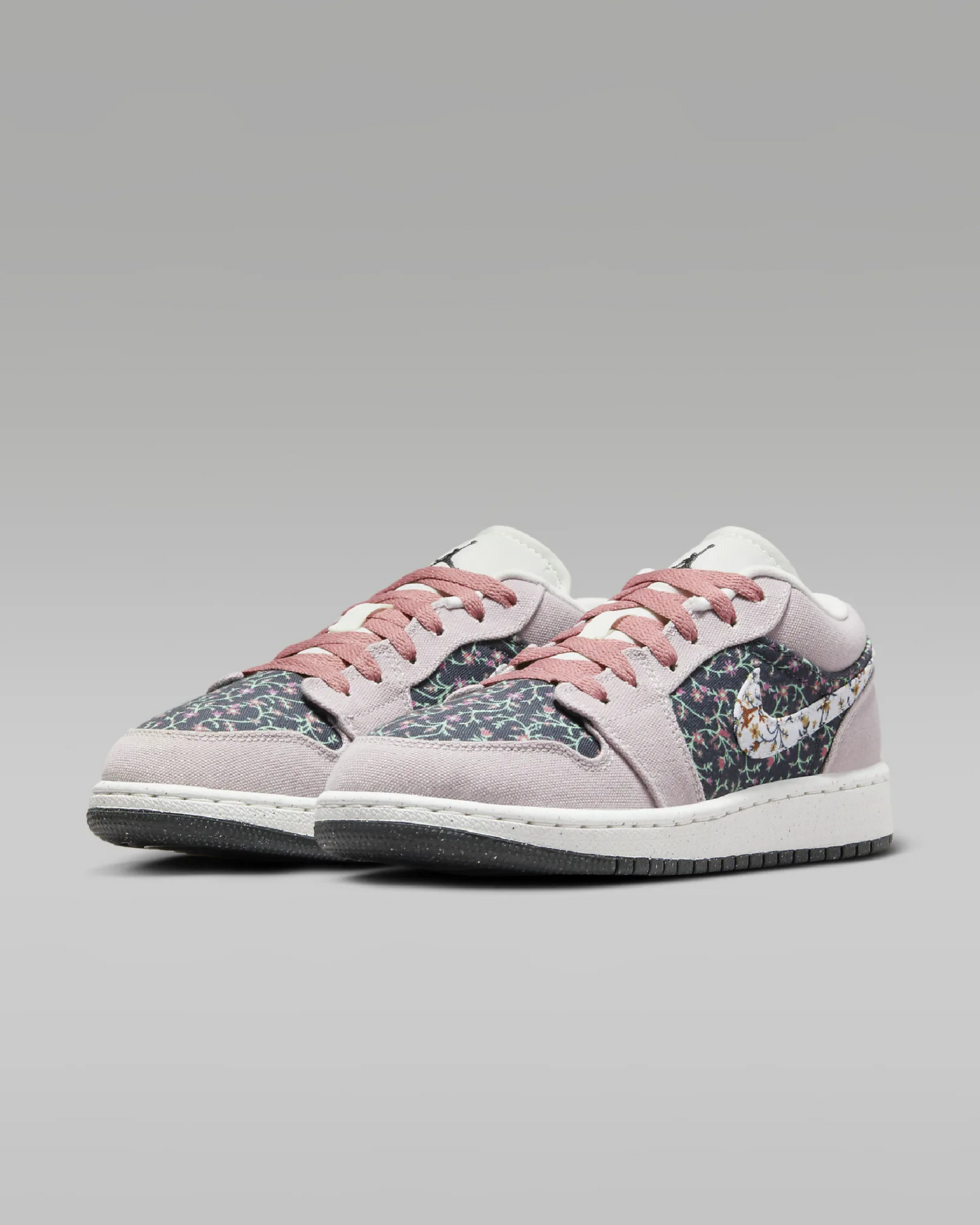 AIR JORDAN 1 LOW SE - PLATINIUM VIOLET