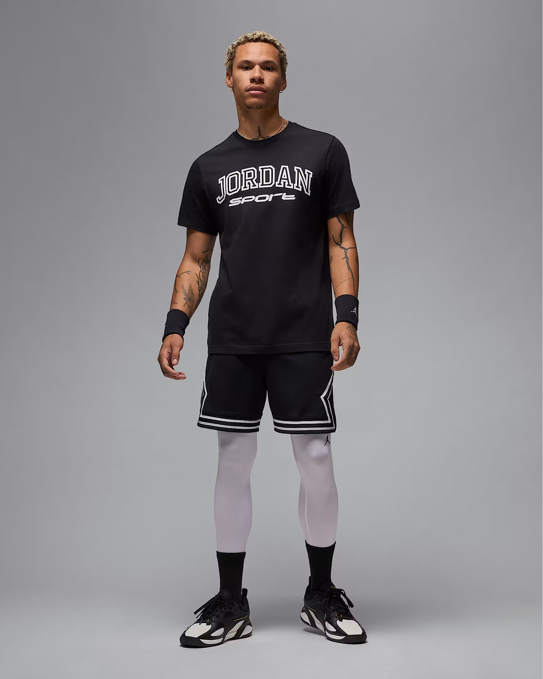 hf9910-010-jordan-diamond-shorts