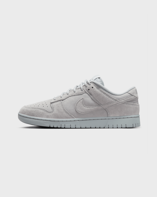 NIKE DUNK LOW RETRO SE “WOLF GREY”