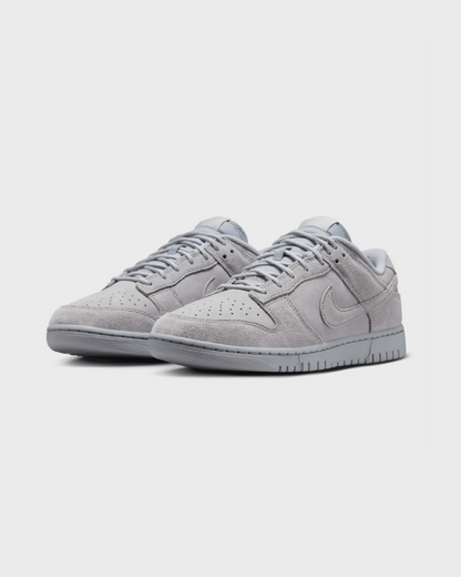 NIKE DUNK LOW RETRO SE “WOLF GREY”