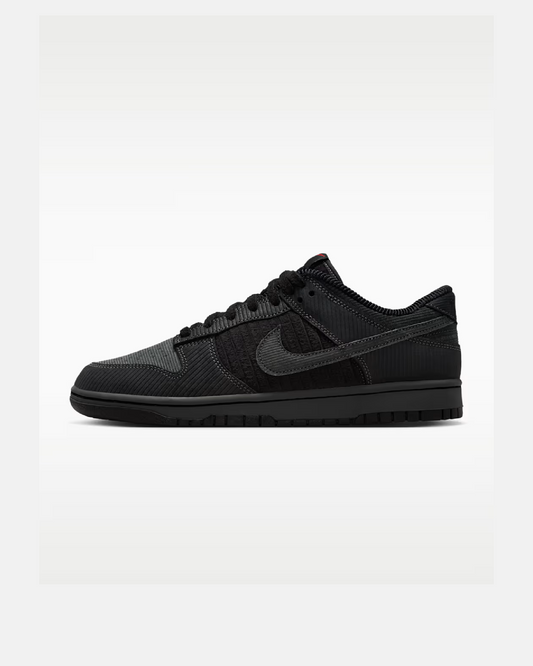 IB7746-001 -  NIKE DUNK LOW “BLACK CORDUROY”