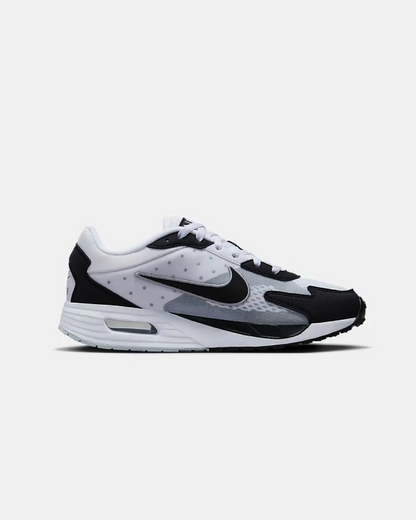 NIKE AIR MAX SOLO