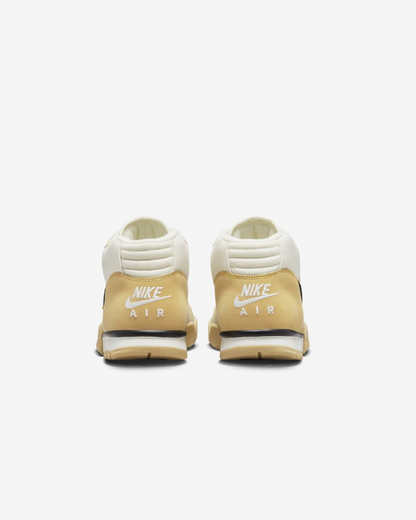NIKE AIR TRAINER 1